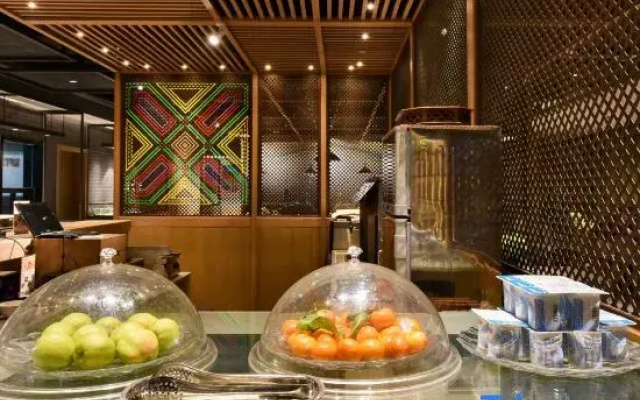 TrueGO Hotel (Beijing Yansha Sanyuanqiao Subway Station)
