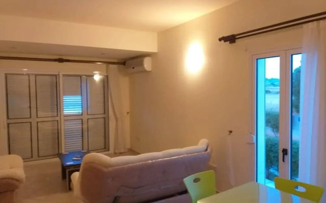 Captivating 1-bed House