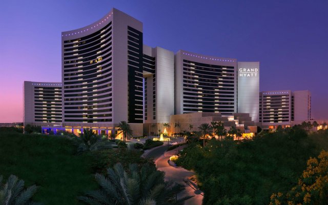 Отель Grand Hyatt Dubai ОАЭ, Дубай - 13 отзывов об отеле, цены и фото номеров - забронировать отель Grand Hyatt Dubai онлайн вид на фасад