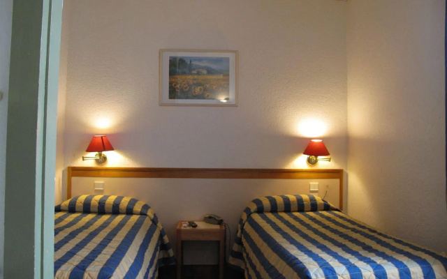 The Alcove Hotel