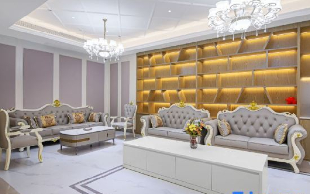 Vienna  Hotel (Guiyang Fanhuali Quanhu Park Subway Station)