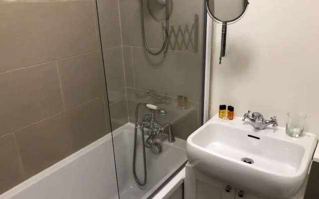 Marble Apartments Balham House