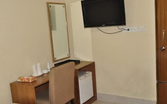Hotel Shining Touch Ltd.