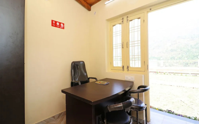 OYO 13883 Hotel Panorama