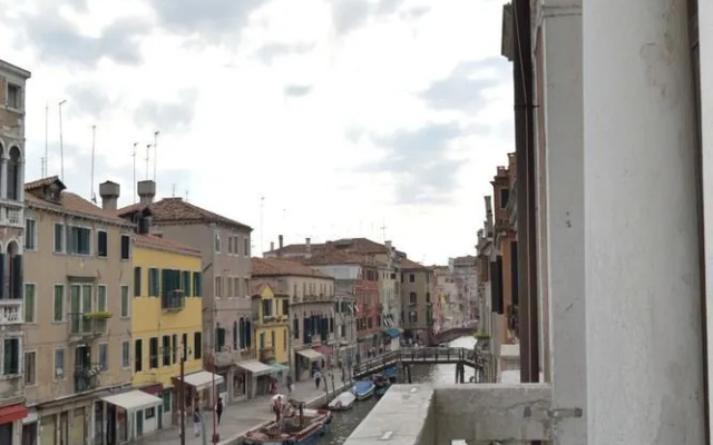 Luxury Palace Ormesini