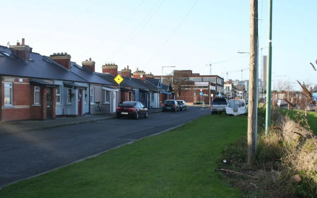 2 Bed House Beside Arena Venue