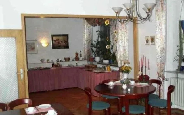 Hotel Adler