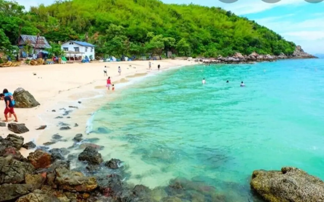 Friend's House - Koh Larn