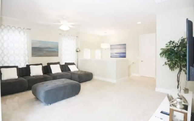 Five Suites Luxury Home RE1492