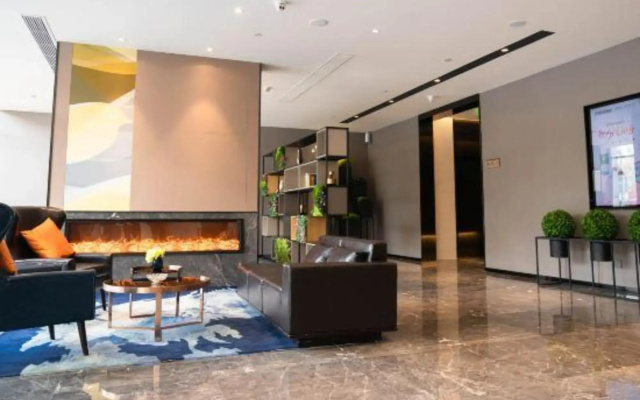 Home Inn Business & Travel Hotel (Ordos Wanda Wangfujing Branch)