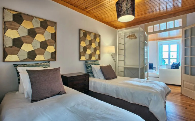 Portas do Teatro Apartments