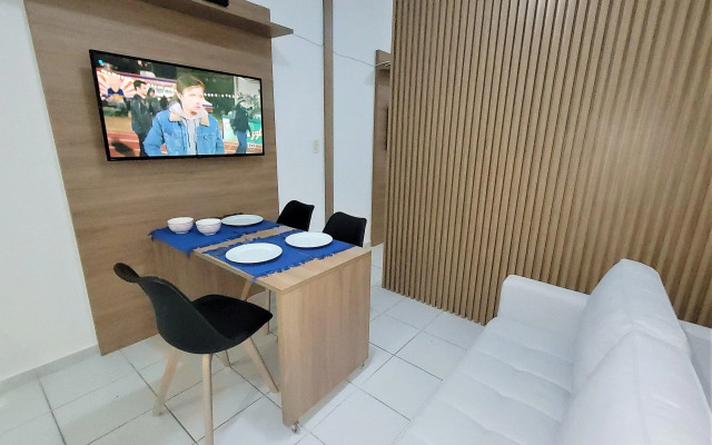 Quarto E Sala Novo E Silencioso