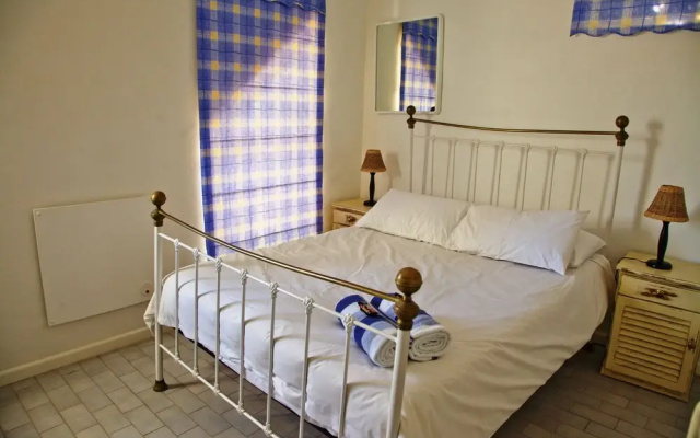 10 Mystique Self catering