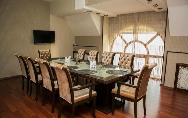 Отель Azalea Baku