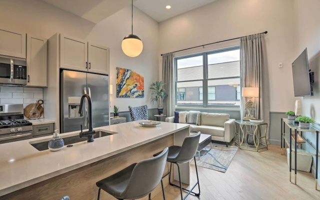 Modern Downtown Birmingham Condo w/ Rooftop Access