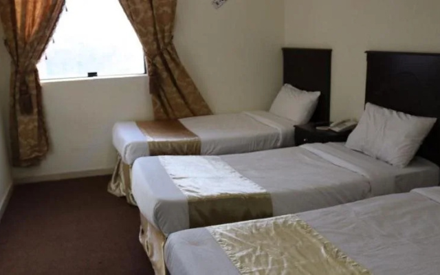 Iskan Hotel 4
