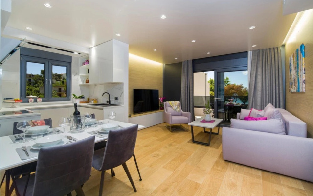 Awesome Apartment in Promajna With Wifi and 2 Bedrooms