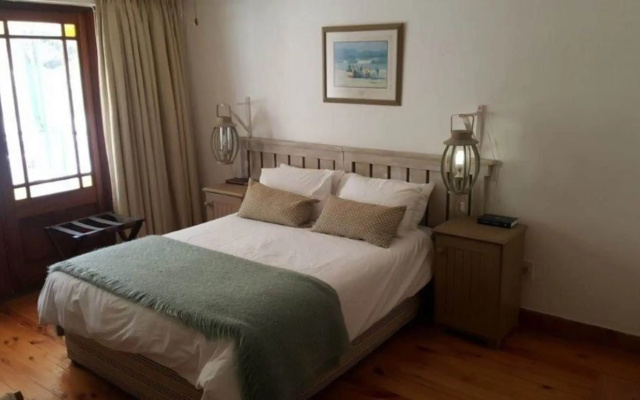 Le Bay Lodge