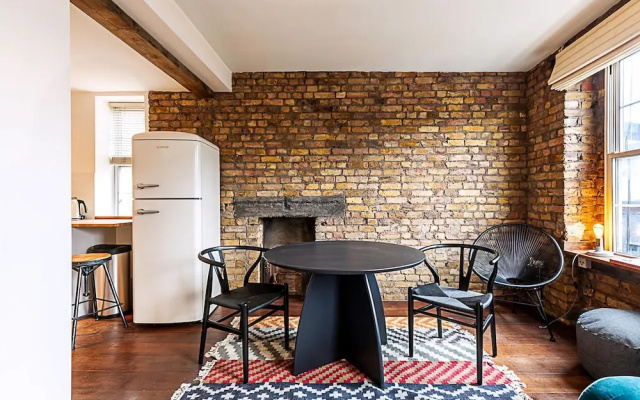 Charming Shoreditch Apartment