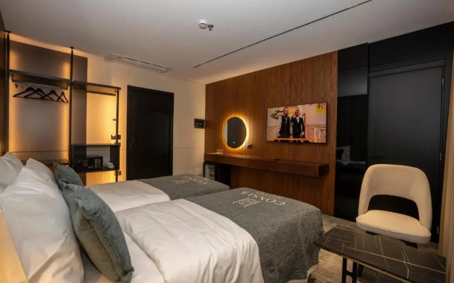Hotel Consul