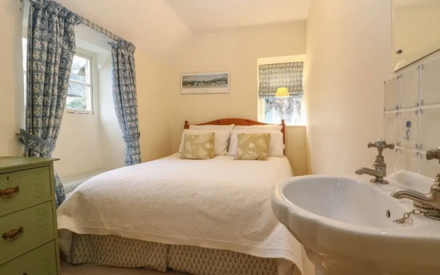 Spring Cottage, CIRENCESTER