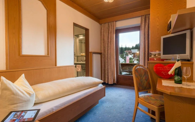 Hotel Kristall