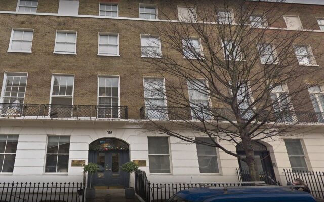 Отель Acorn of London - Byng Place вид на фасад
