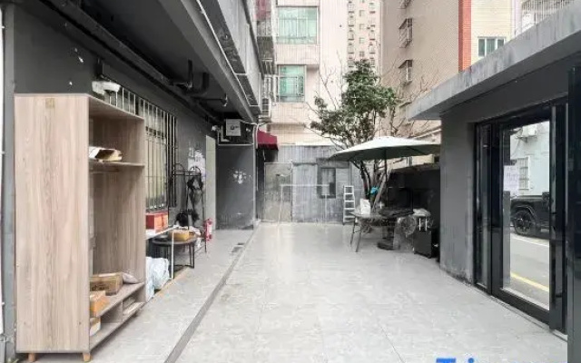 Yijia Courtyard (Shenzhen Bao'an Pingzhou Subway Station)