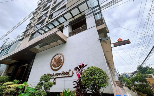 Golden Arrow Hotel