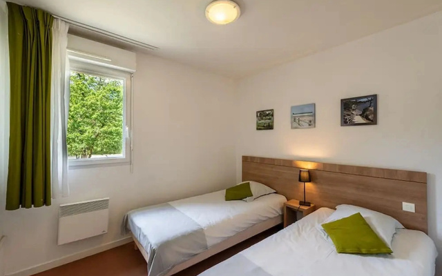3-guest Apartment With Terrace in Saumur