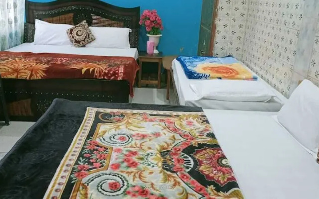 Hotel Royal Sainik