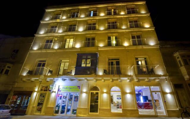 Отель Blubay Apartments Мальта, Гзира - отзывы, цены и фото номеров - забронировать отель Blubay Apartments онлайн вид на фасад