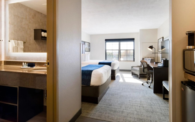 Clubhouse Hotel Suites Sioux Falls