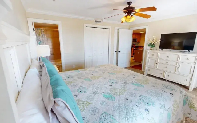 Pelican Landing 302 by Tybee Vacation Rentals