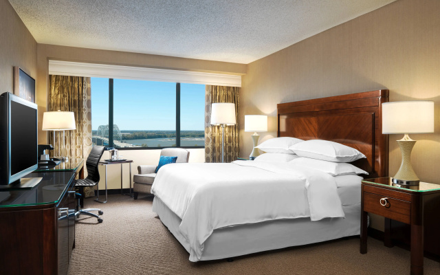 Memphis Riverline Hotel