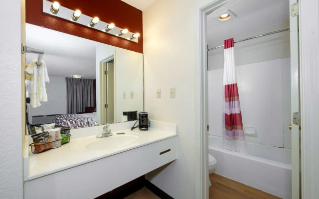 Holton Inn and Suites