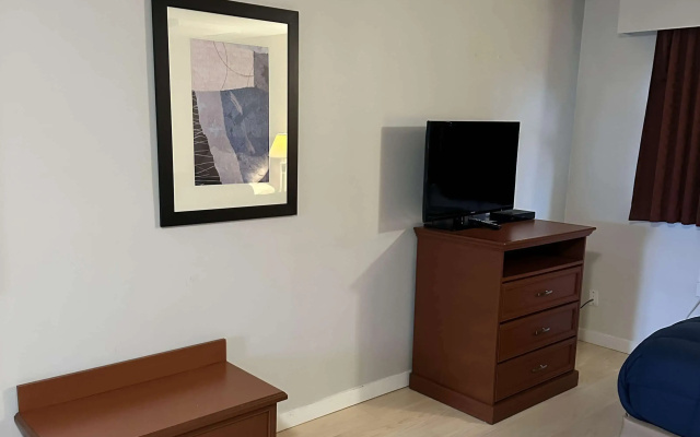 Travelodge by Wyndham Langley