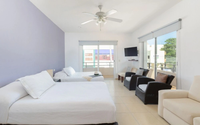 Spacious 2BR Condo Well-located Wifi Concierge