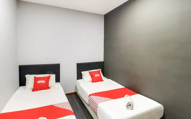 OYO 89381 Moonnight Hotel