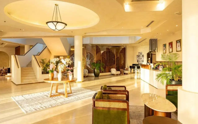 Majestic Cove Hotel