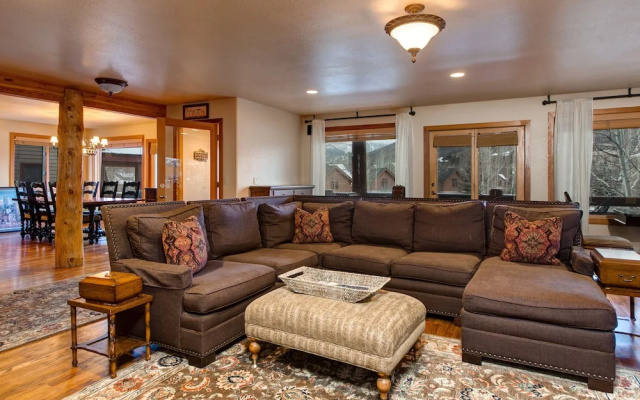 2418 Amundsen Court Home by RedAwning