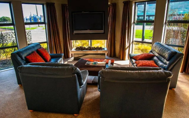Coleraine Suites & Apartments