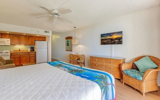 Royal Kahana 217 Condo