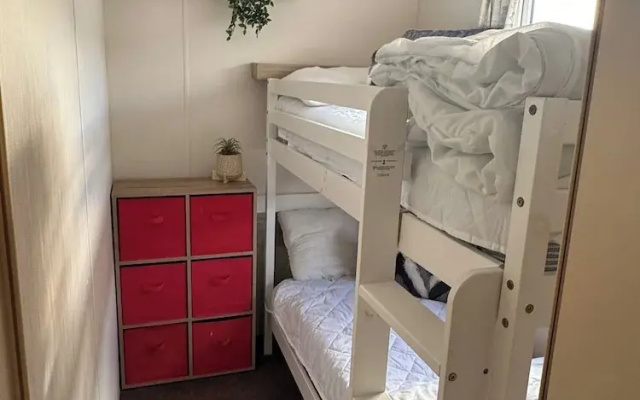 3 Bedroom Stunning Caravan Justin