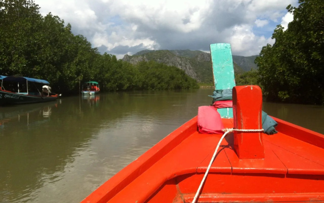 Sea Harmony Eco Lodge