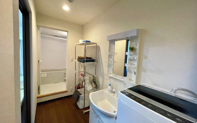 Happy Osaka House