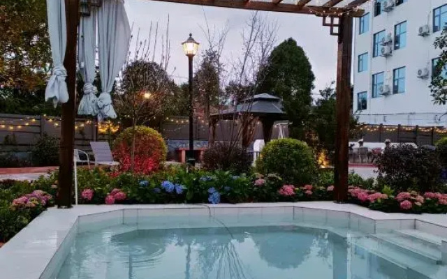 Mansen Hot Spring Hotel, Yizhang 1liu Town