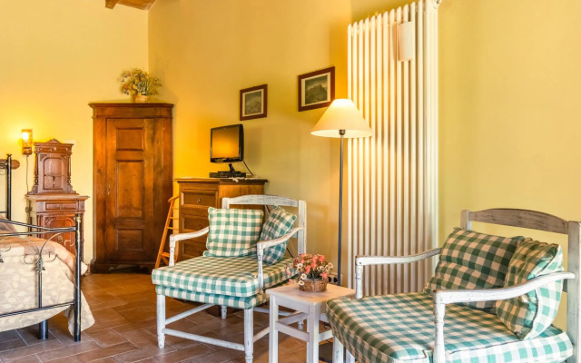 Cozy Couple's Retreat