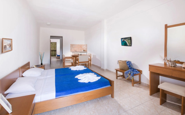 Azapiko Blue Sea Hotel