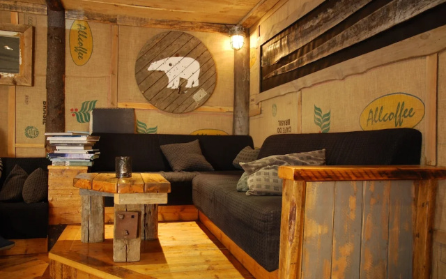 Basecamp Spitsbergen Hotel